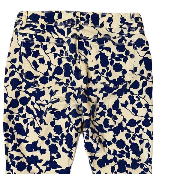 Dana Buchman Floral Jeans White with Blue - Picture 5 of 6